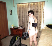 Beth the EXHIBITIONIST