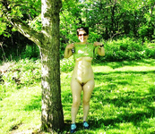 Beth the EXHIBITIONIST