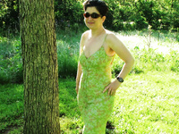 Beth the EXHIBITIONIST