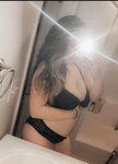 Pregnant selfies