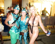 Hot fit Mature Blonde slut