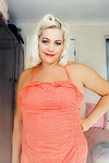 Sexyblondewife