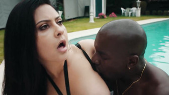 Hot black man in the pool for a chic woman