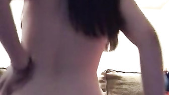 Sidechick Likes to ride