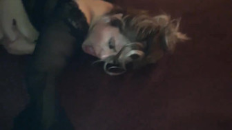 Hotwife kissing, sucking and fucking by black bull