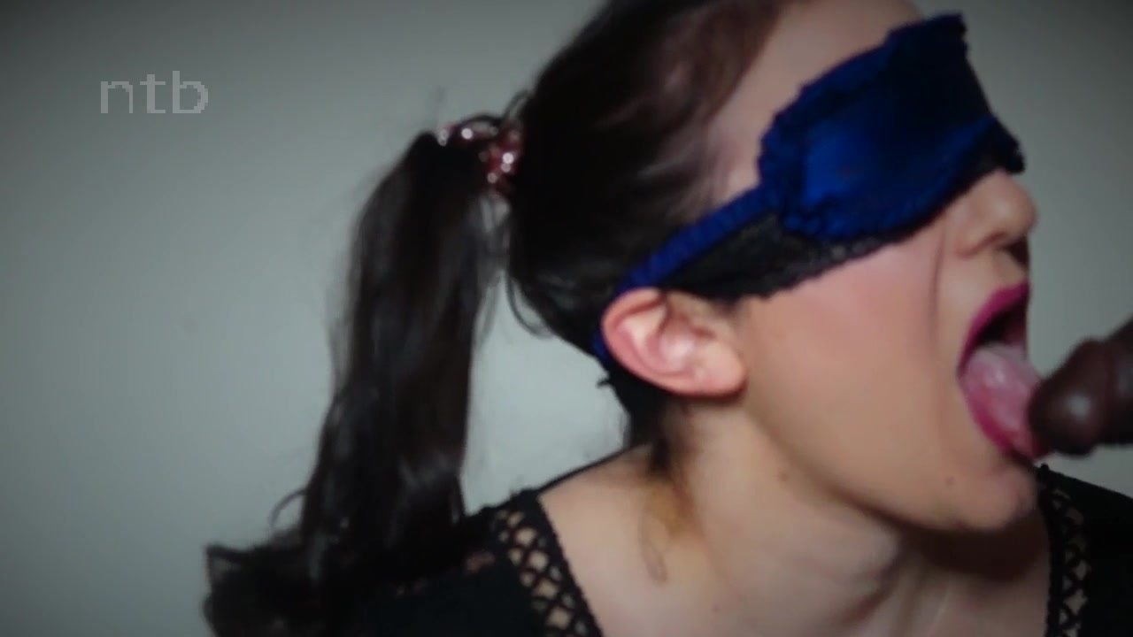 amateur blindfolded wife interracial cuckold Xxx Photos