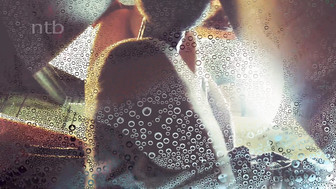 Sexy white wife was cumming while black stud banged that pussy bareback