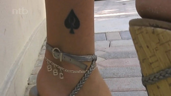 Slutty blonde blacking