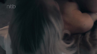 Sexy white babe gets her pussy pounded and creamed by bbc