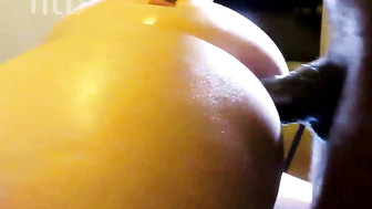 Endowed black stud bangs white wife bareback and fills her with that creamy jizz