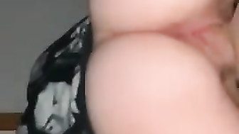 Sexy gf bouncing up and down