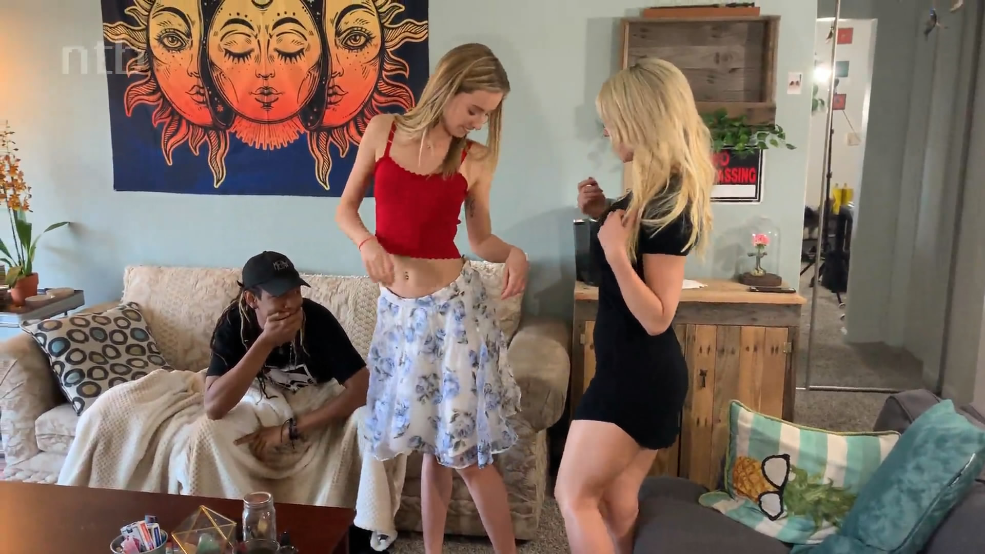 Two horny blondes and lucky black guy threesome