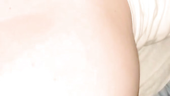 PAWG squirts all over black cock