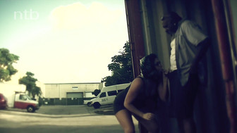 Spraying black bull with milk from those flossy boobs and nasty blowjob after