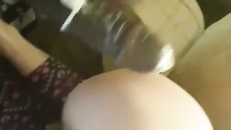 Snow bunny creams on Big black cock