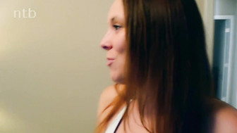 Cuckold white wife gets impregnated by BBCwhile her hubby was watching