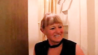 Mature wife at Swinger party