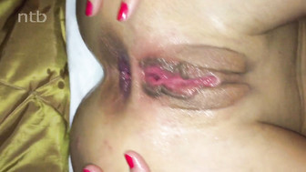 Cuckold white wife takes that BBC in her tight asshole