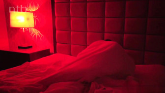 Cuckold white milf cums hard and squirts under that thick black cock