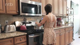 Cuckold white wife fucks her favorite bbc on kitchen counter