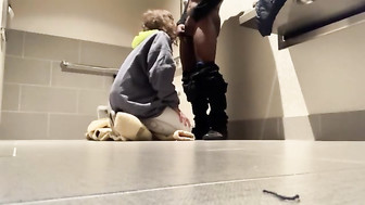 Girlfriend Fucking Black Man in Bathroom at The Store