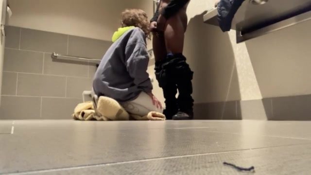 Girlfriend Fucking Black Man in Bathroom at The Store