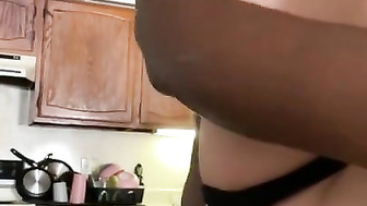 Quickie in the kitchen