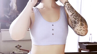 White spinner gets that bbc in her ass