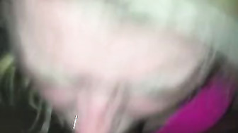 White Girl blows thick dick