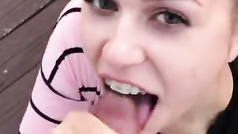 White Girls Takes Cumshot
