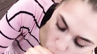 White Girls Takes Cumshot