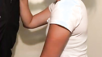 Wife sucks unknown cock