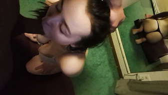 Hot gf with round ass gives head