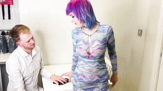 Busty cuckold white wife brings black stud's creampie to her home