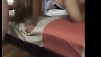 Hubby can't hold hi sperm while watching his wife was fucked by two strangers (Long V