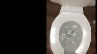 Hubby can't hold hi sperm while watching his wife was fucked by two strangers (Long V