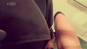 Cuckold white wife take that bbc while standing in toilet