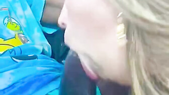 Ball worship que cock swallowing from beautiful slut