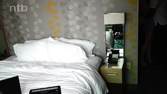 Petite white babe gets her ass stretched and fucked by that bbc