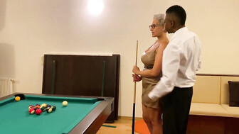 Sexy Women Fucking a Black Man on The Pool Table