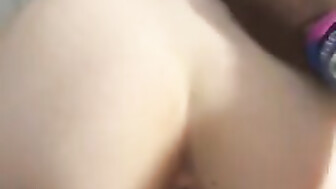 Petite snowbunny creaming on BBC