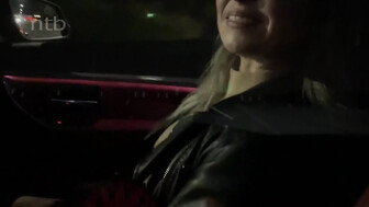 Black bull picks up sporty wife and creams her pussy