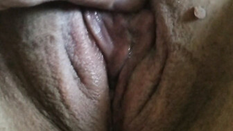 Wife's wet pussy