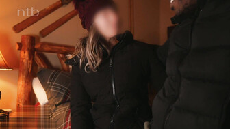 Cuckold white babe another bbc creampie in her bald pussy