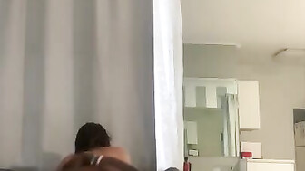 Hot amateur brunette bouncing her phat ass