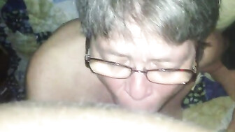 Granny cums just from sucking dick