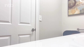 Freshly married cuckold white babe gets bbc creampie in bathroom
