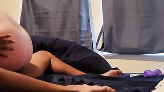 White chick with big ass begs for a creampie