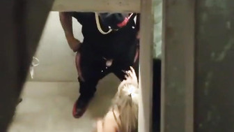 White Girl gives head