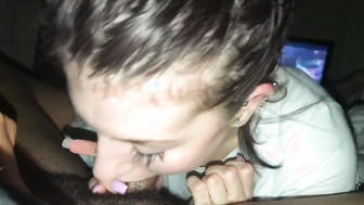 Slutty white gf sucks BBC